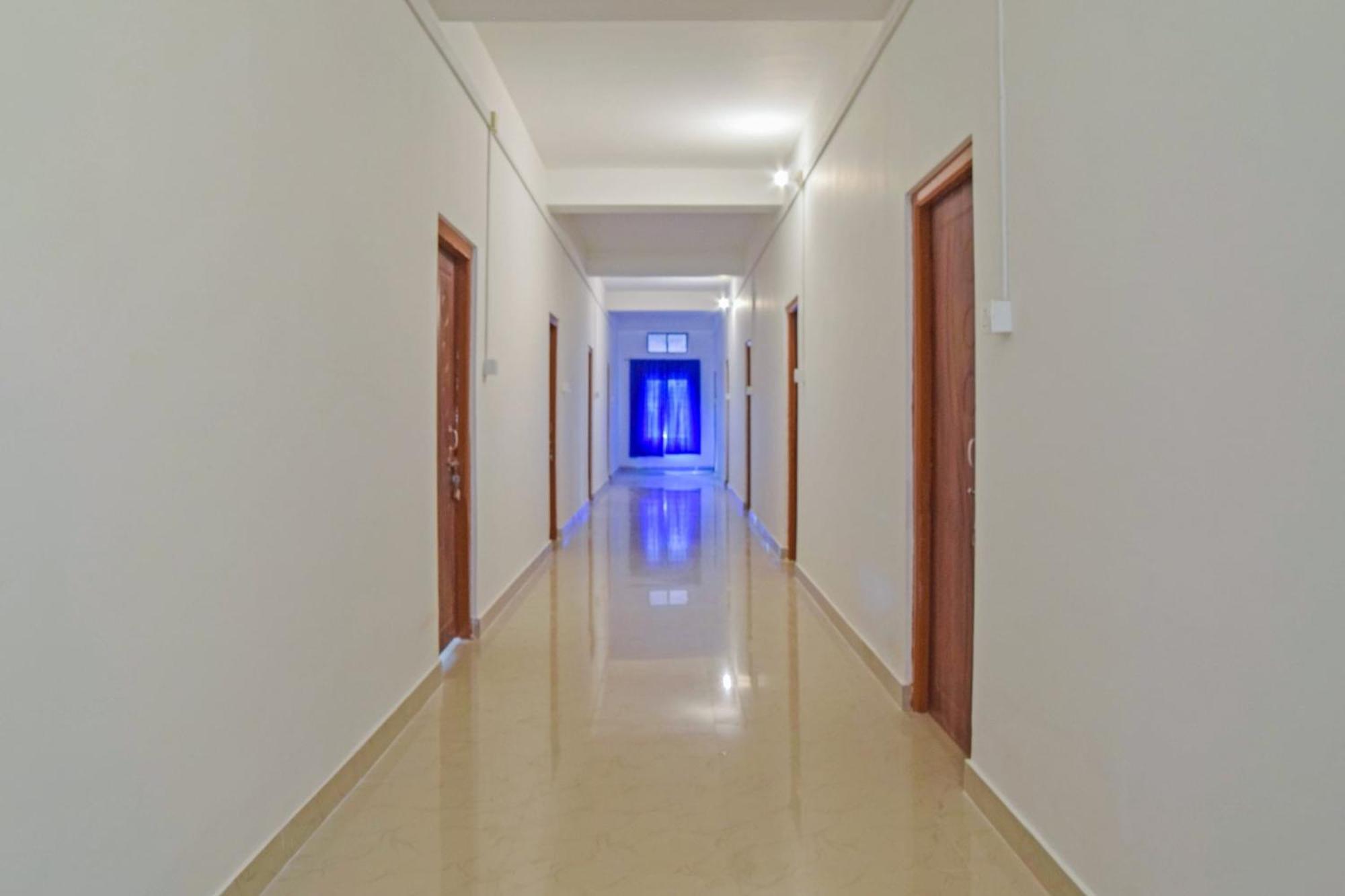 Spot On Jp Guest House Kaharpara Экстерьер фото